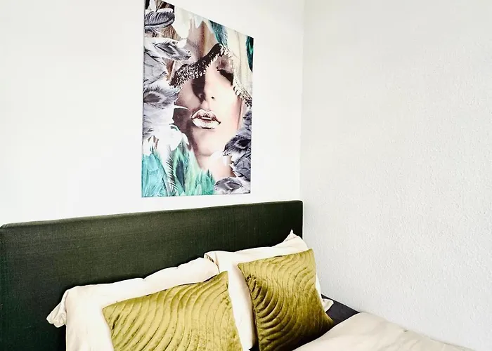 Apartment Comfy 4br Apt, 12-min To Fac Platz