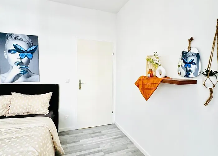 Apartment Comfy 4br Apt, 12-min To Fac Platz